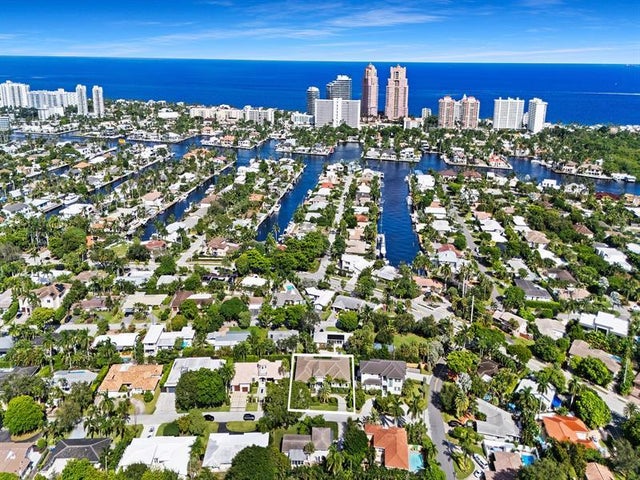 3 of 56 - 2408 Ne 27th Ave, Fort Lauderdale, FL