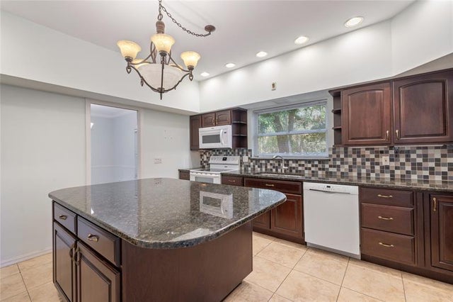 4 of 55 - 960 48th, Vero Beach, FL