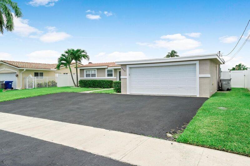 949 Se 10th Ct, Pompano Beach