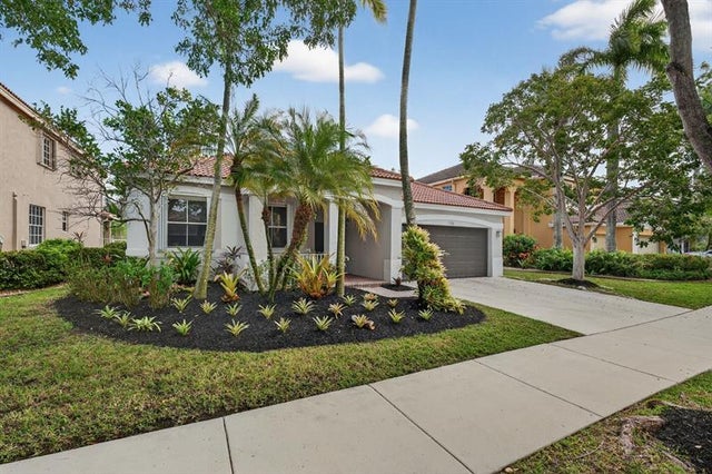 1 of 80 - 1134 Lavender Cir, Weston, FL