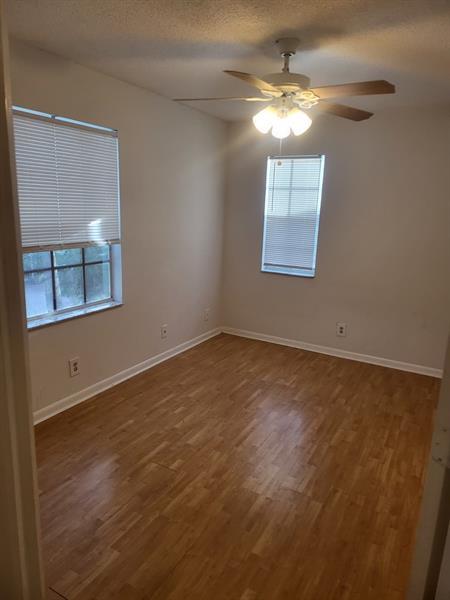 5 of 10 - 313 N D Street, Lake Worth, FL