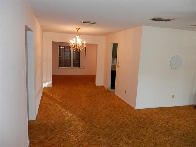 3 of 15 - 6845 Nw 9th Ct, Margate, FL