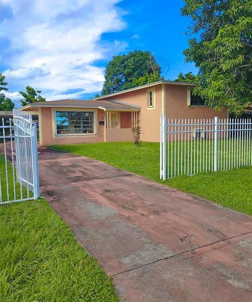 2 of 11 - 1265 Ne 201st Ter, Miami, FL