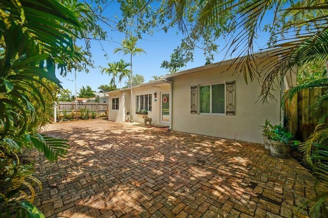 3 of 58 - 1420 Ne 15th Ave, Fort Lauderdale, FL
