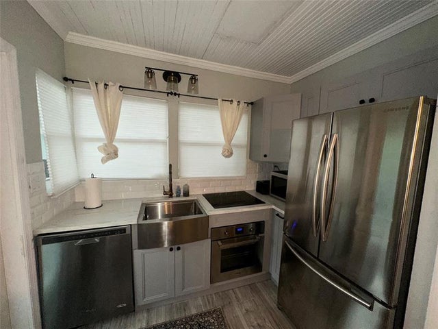 5 of 14 - 232 Seminole Ave, Fort Lauderdale, FL