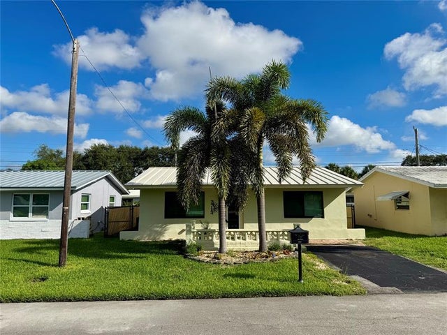 1 of 32 - 2713 Nw 53rd St, Fort Lauderdale, FL