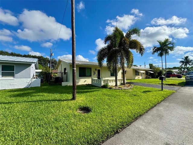 2 of 32 - 2713 Nw 53rd St, Fort Lauderdale, FL