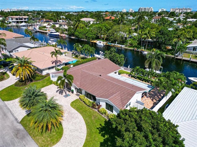 4 of 48 - 4000 Ne 24th Ave, Lighthouse Point, FL