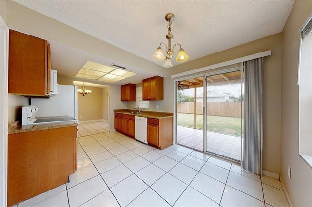 3 of 7 - 9728 Sw 3rd St, Boca Raton, FL
