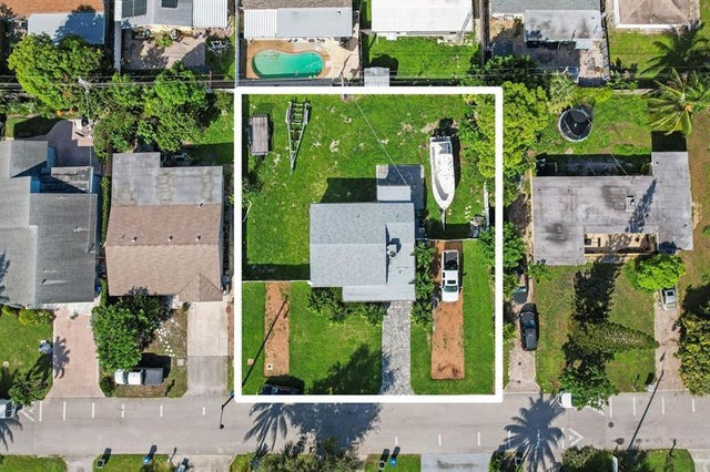 2 of 45 - 3761 Ne 14th Ave, Pompano Beach, FL