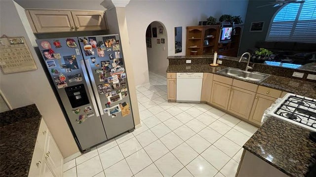4 of 17 - 13813 Nw 22nd St, Sunrise, FL