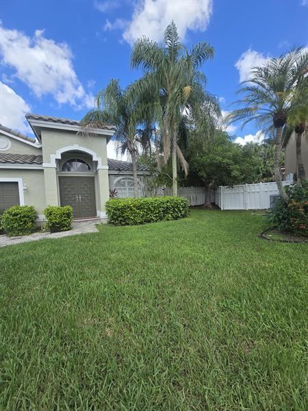 5 of 17 - 13813 Nw 22nd St, Sunrise, FL