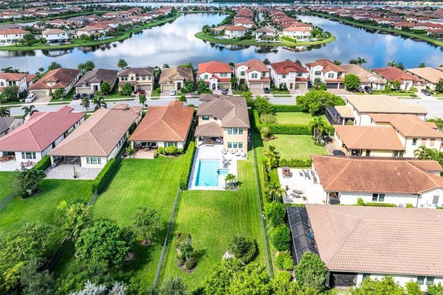 3 of 50 - 8760 E Baypoint Cir, Parkland, FL