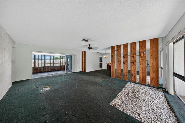 3 of 30 - 10171 Nw 24th St, Sunrise, FL