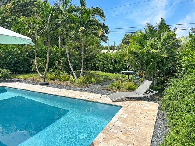 2 of 22 - 1637 Ne 16th Ave, Fort Lauderdale, FL