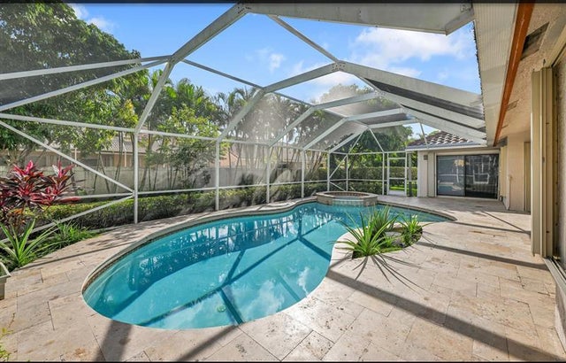 5 of 29 - 5200 Nw 67th Ave, Lauderhill, FL