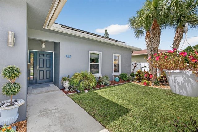 1 of 61 - 4087 Nw 5th Ave, Fort Lauderdale, FL