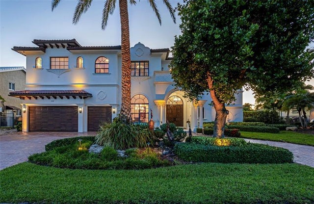 5 of 40 - 4410 Ne 24th Ter, Lighthouse Point, FL