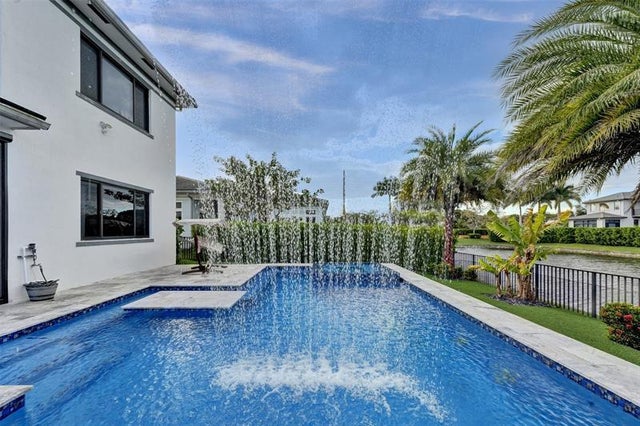2 of 100 - 10915 Moore Drive, Parkland, FL