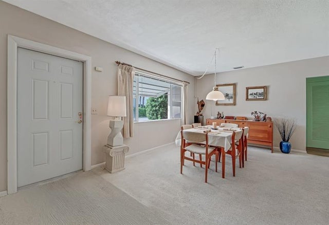 3 of 34 - 1122 Beach Rd, Riviera Beach, FL