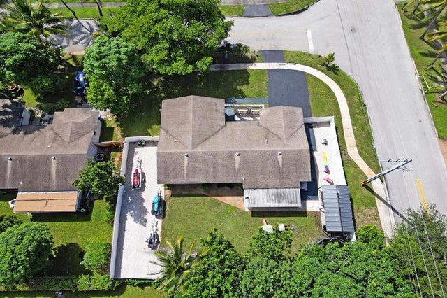 1 of 50 - 6411 Sw 6th St, Margate, FL