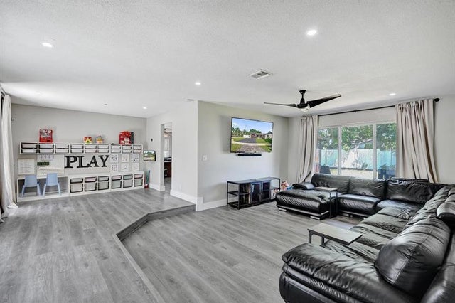 2 of 50 - 6411 Sw 6th St, Margate, FL