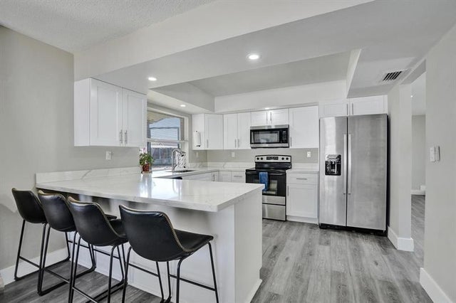 3 of 50 - 6411 Sw 6th St, Margate, FL