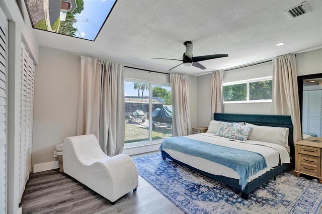 5 of 50 - 6411 Sw 6th St, Margate, FL