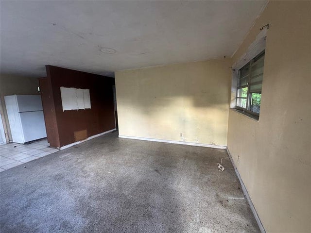 1 of 23 - 313 Sw 15th Ter, Delray Beach, FL