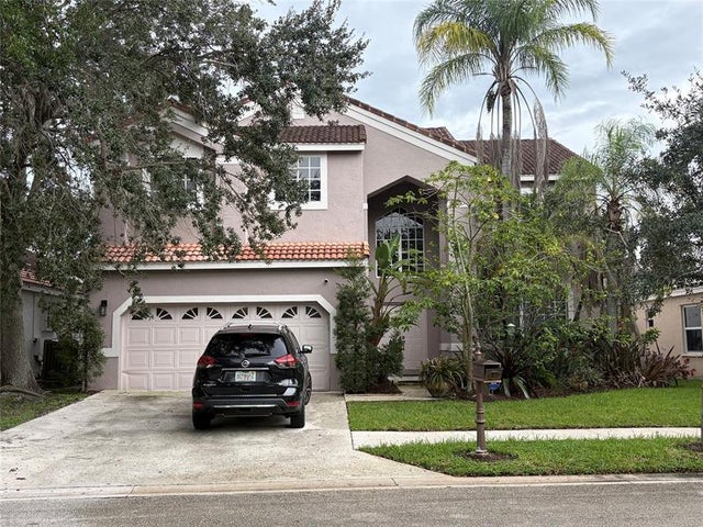 1 of 3 - 149 Cameron Dr, Weston, FL
