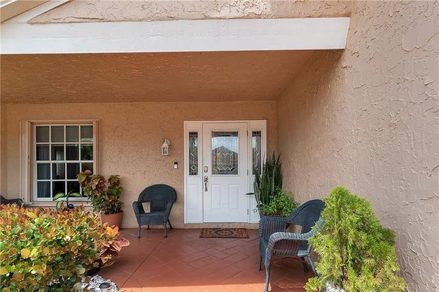 4 of 37 - 7425 Sw 14th Ct, North Lauderdale, FL
