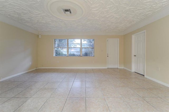 5 of 27 - 3341 Nw 7th St, Lauderhill, FL