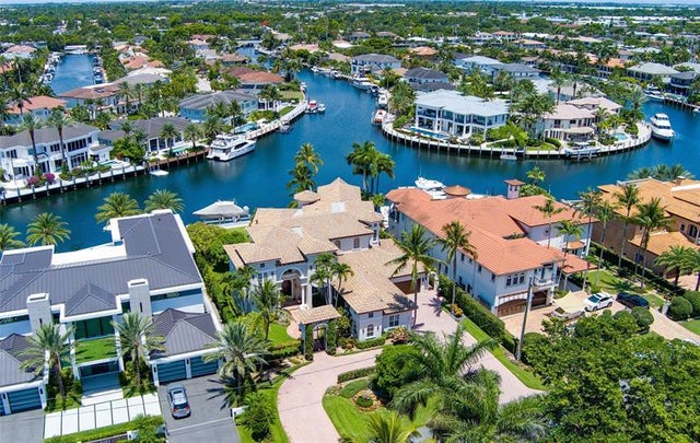 2 of 55 - 3111 Ne 27th Ave, Lighthouse Point, FL