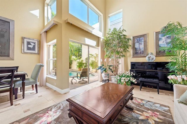5 of 36 - 1085 W Lake St, Hollywood, FL