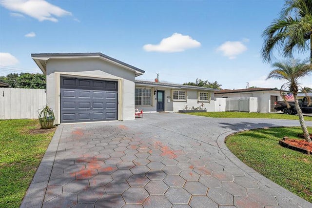 3 of 59 - 7641 Nw 6th Ct, Pembroke Pines, FL