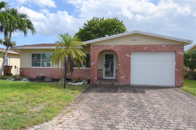 1 of 54 - 960 Nw 49th St, Deerfield Beach, FL