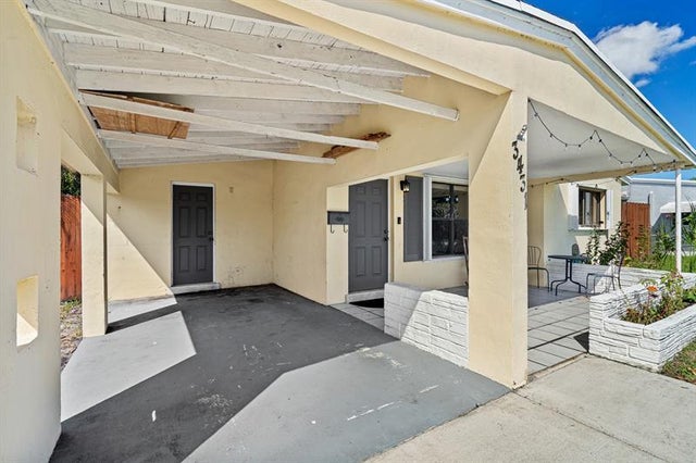 3 of 38 - 3431 Sw 15th Ct, Fort Lauderdale, FL