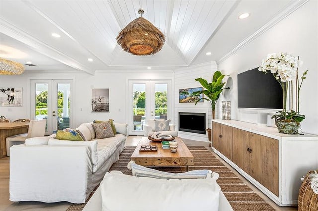 5 of 37 - 230 Osprey Ct, Vero Beach, FL
