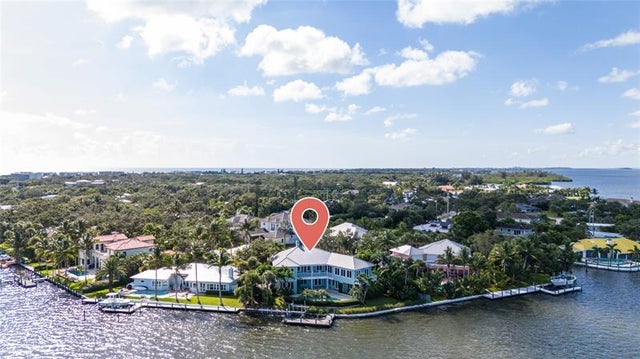 1 of 41 - 505 Tulip Ln, Vero Beach, FL
