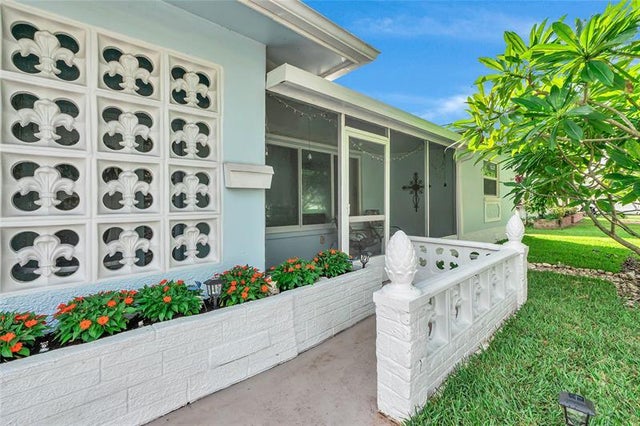 3 of 39 - 6202 Nw 70th Ave, Tamarac, FL