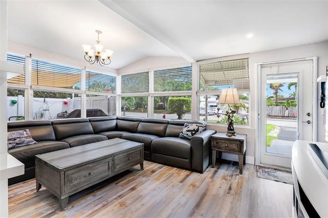 5 of 28 - 1015 Ne 18th St, Fort Lauderdale, FL