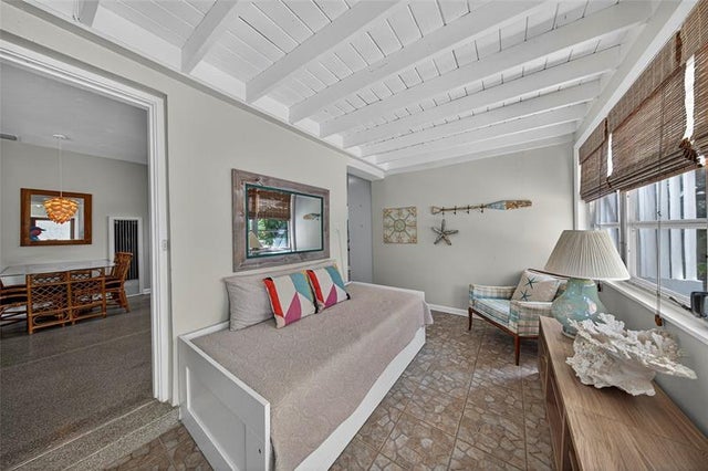 4 of 35 - 1009 Ne 16th Pl, Fort Lauderdale, FL