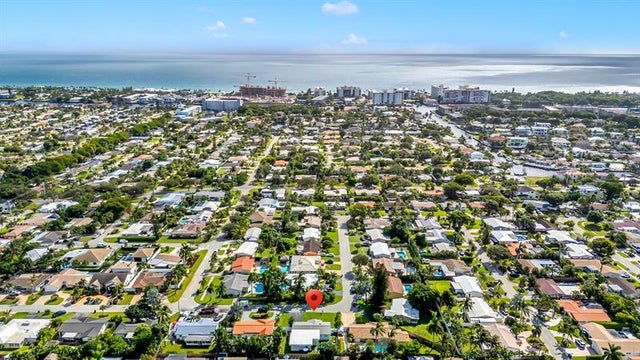 1 of 33 - 5211 Ne 26th Ave, Lighthouse Point, FL