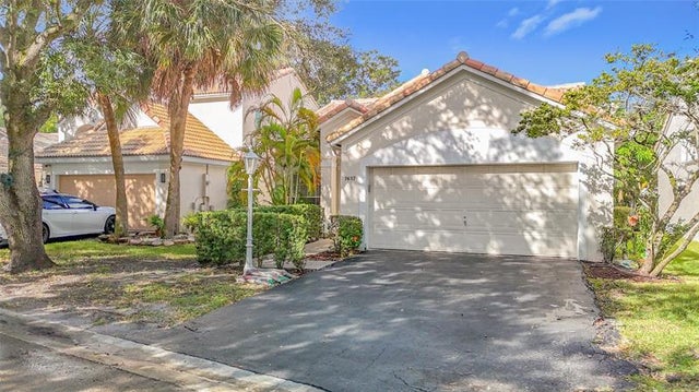 2 of 31 - 7657 Sanctuary Drive, Coral Springs, FL