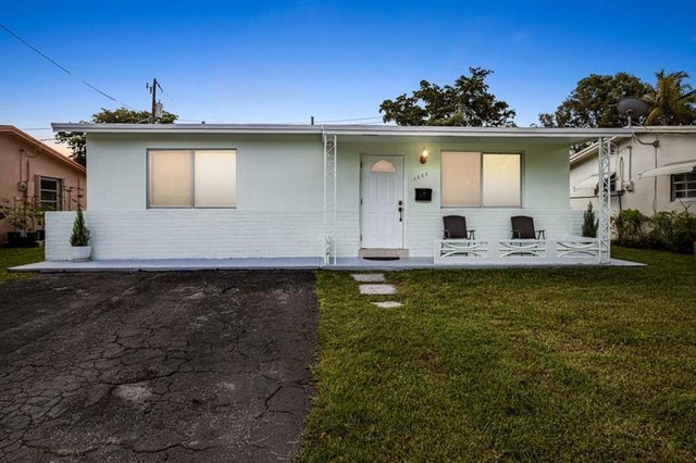 1 of 23 - 6888 Nw 30th St, Sunrise, FL