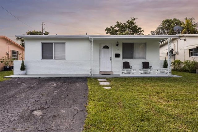3 of 23 - 6888 Nw 30th St, Sunrise, FL