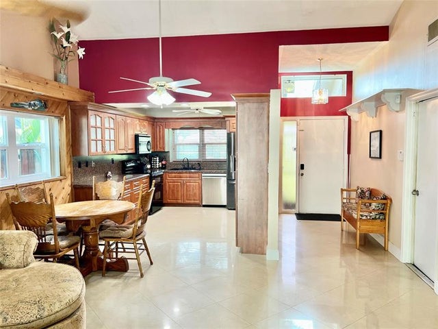 2 of 19 - 7321 Nw 38th Ct, Coral Springs, FL