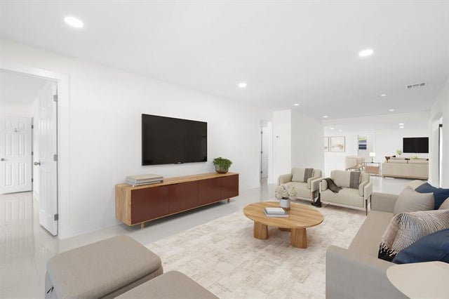 5 of 35 - 3262 Pierce St, Hollywood, FL