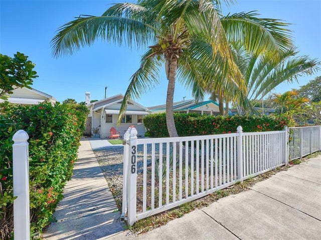 1 of 41 - 306 N J St, Lake Worth, FL