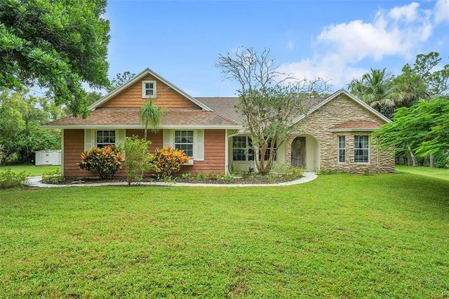 2 of 40 - 18392 N 48th Ave N, Loxahatchee, FL